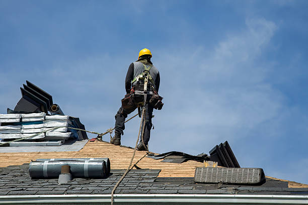 Professional Metal Roofing technician working in Farmland, IN
